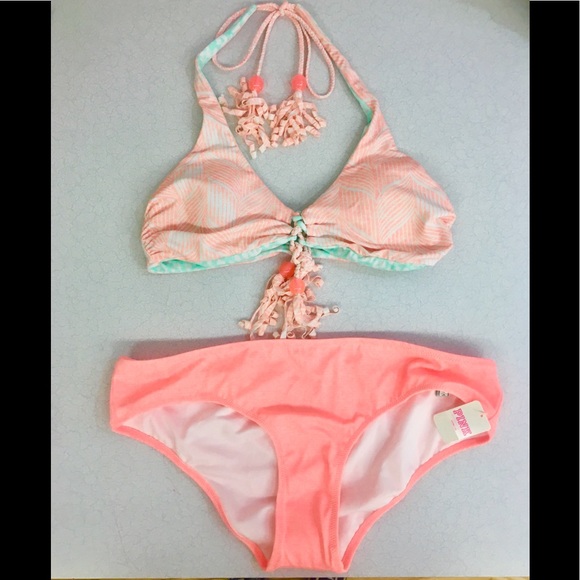 PINK Victoria's Secret Other - Gorgeous NWT Pink bikini👙bottoms & unbranded top!